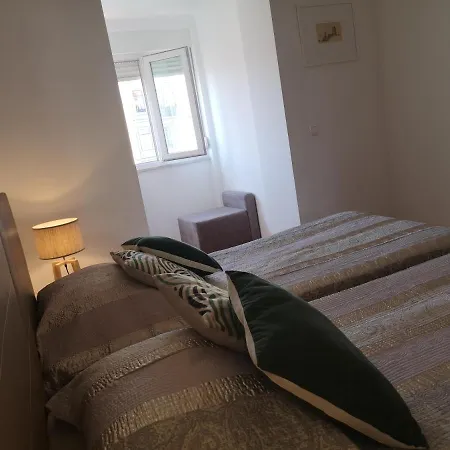 City Center Duplex Lisbona